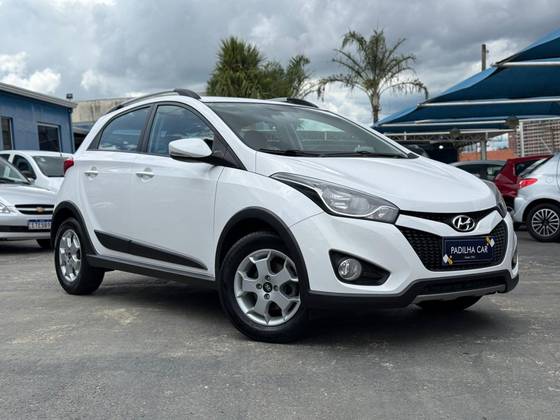 HYUNDAI HB20X 1.6 16V STYLE FLEX 4P AUTOMÁTICO